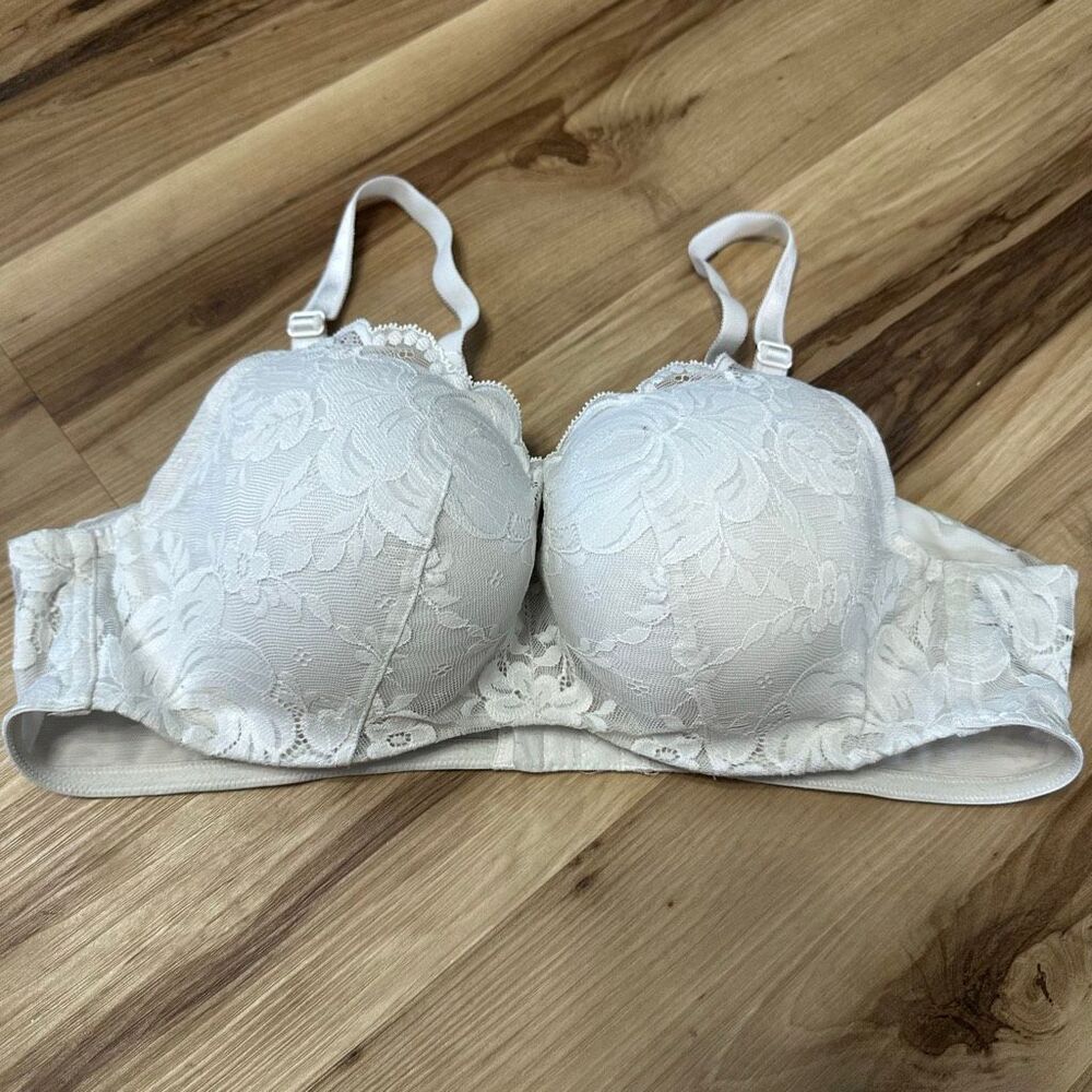 Torrid curve white lace full figure full coverage 42B bra